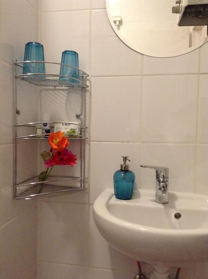 شقة Poetyi Flat بودابست المظهر الخارجي الصورة